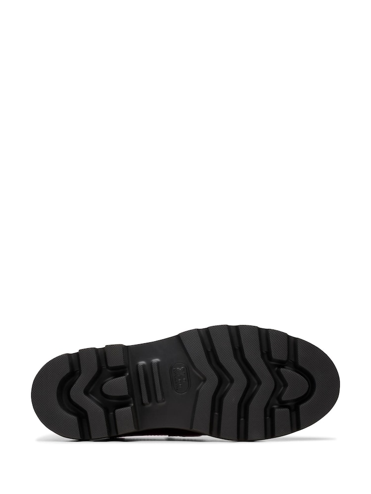 rdeča - Clarks nubuk Badell Step čevlji - Slika 7 iz 7