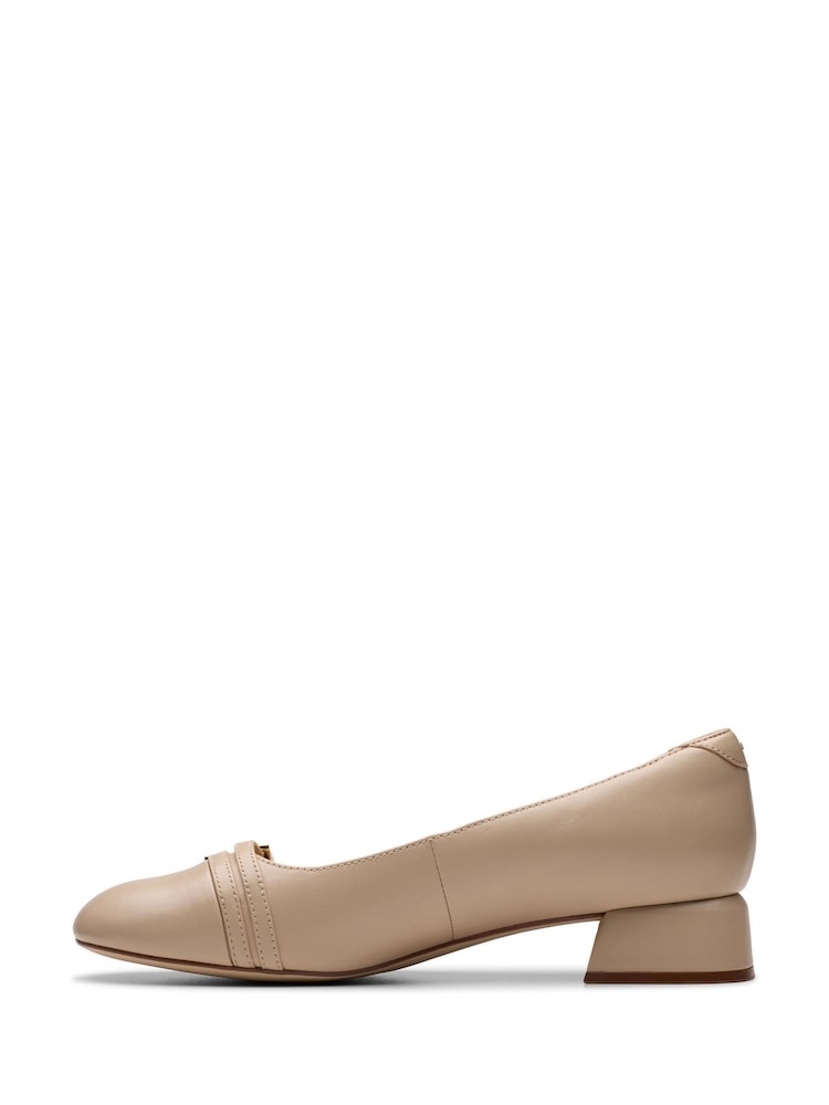 Naravni - Clarks Usnje Daiss 30 salonar - Slika 2 iz 7