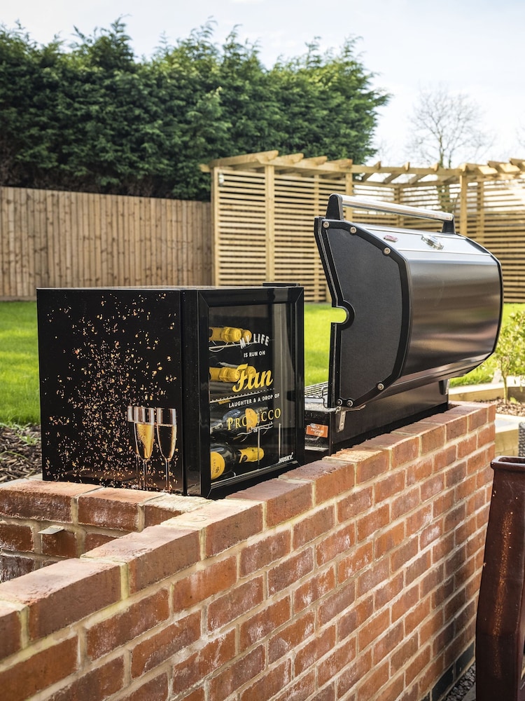 Husky Black Prosecco Drinks Cooler - Image 1 of 7