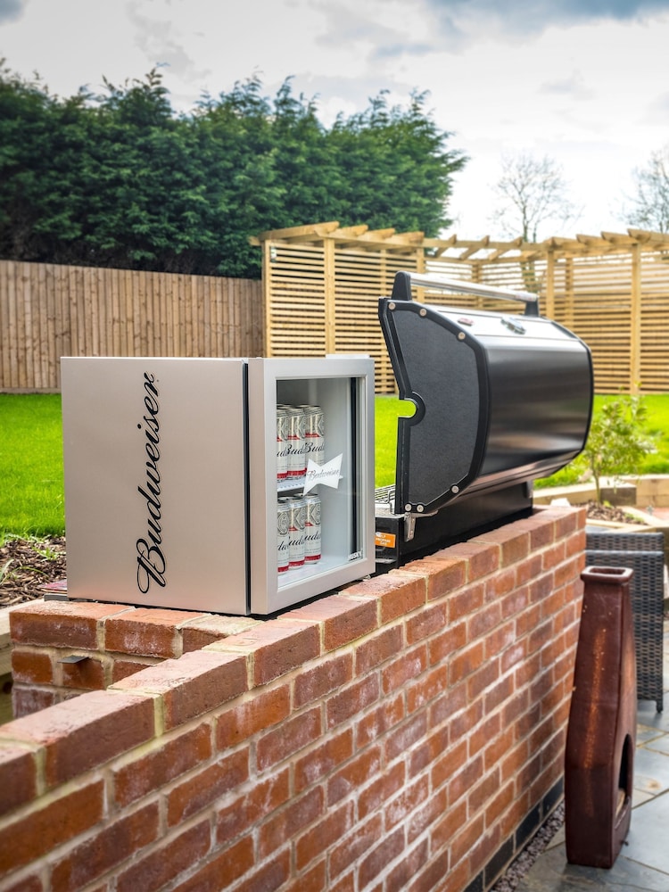Husky Silver Budweiser Drinks Cooler - Image 1 of 8