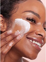 Bath & Body Works Hydrating Face Cream With Hyaluronic Acid + Vitamin B5 + Shea Butter 4 oz / 113 g - Image 2 of 2