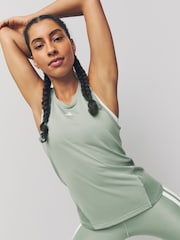 adidas Green Designed For Training vest - Image 4 of 5