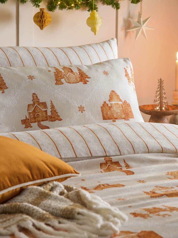Furn Cloud Dust Gretel Festive Brushed 100% Cotton Duvet Cover Set - Image 2 of 4