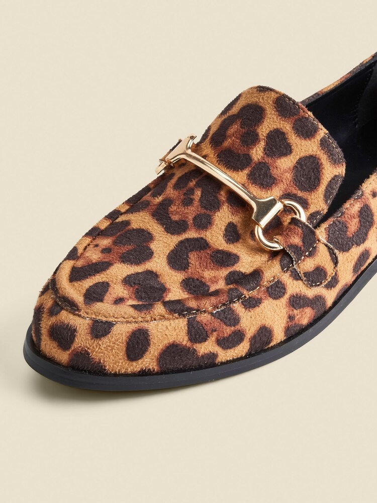 Buy Sosandar Brown Leopard Print Snaffle Trim Mule Loafers  display picture 3