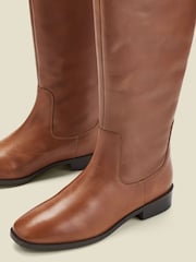 Sosandar Natural Square Toe Flat Leather Boots - Image 3 of 4