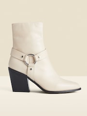 Sosandar Natural Western Style Leather Boots - Image 2 of 4