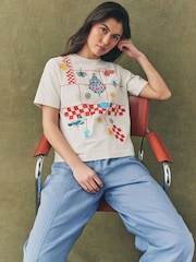 Ecru Tablecloth Print - Embroidered Short Sleeve T-Shirt - Image 4 of 8
