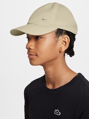 Коричневый - Nike детская кепка с металлическим логотипом  Dri-FIT Kids Club - Изображение 3 из 6