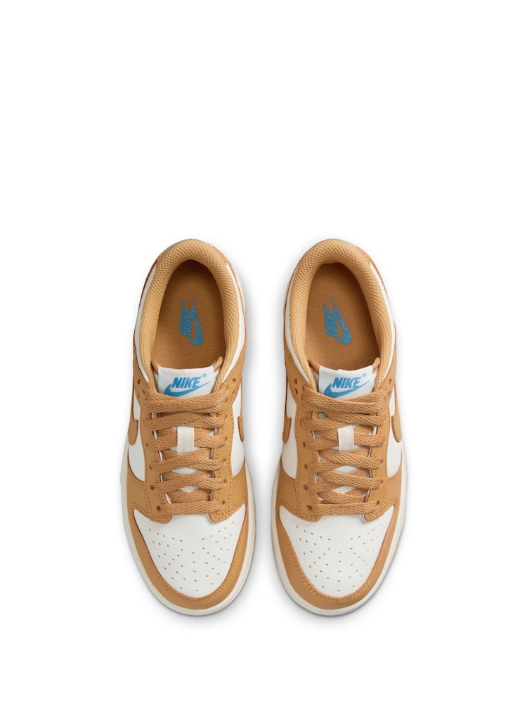 Nike Honeycomb Gold and White Youth Dunk Low Trainers - Image 6 of 10