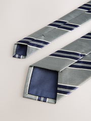 Green Pattern Tie - Image 3 of 3