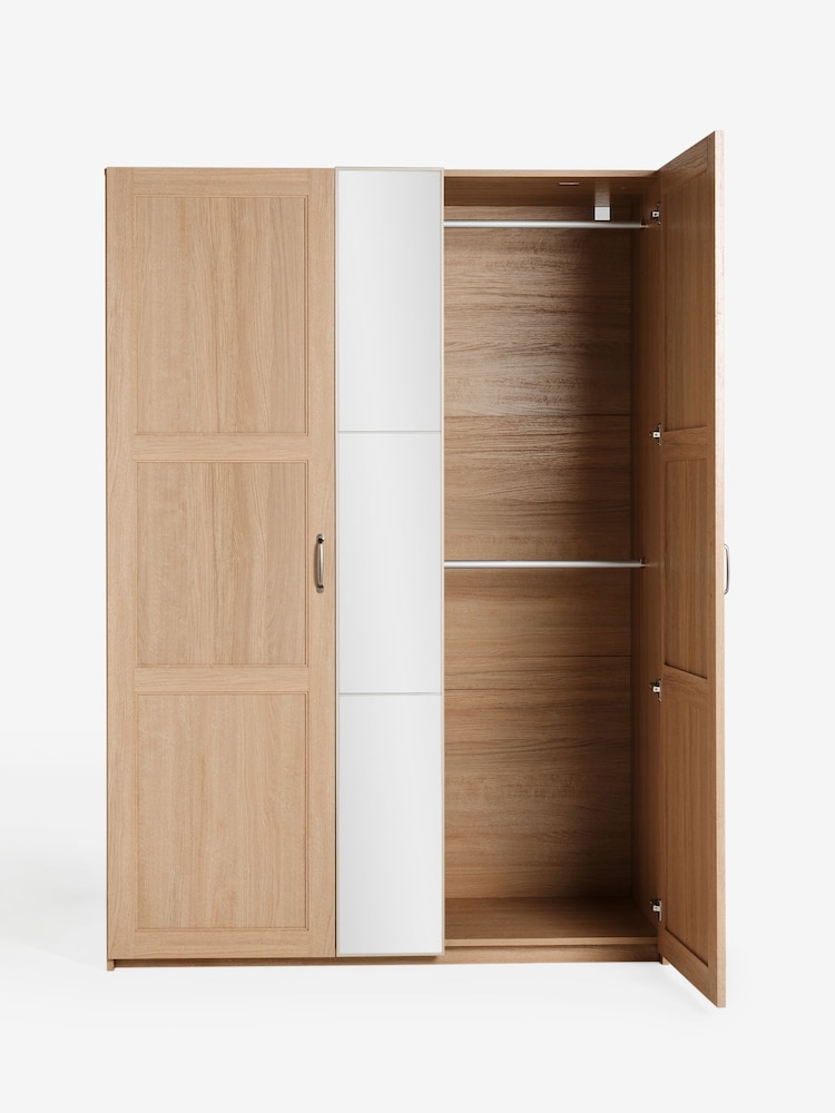 Mid Natural Malvern Statement Oak Effect Triple Wardrobe - Image 14 of 14
