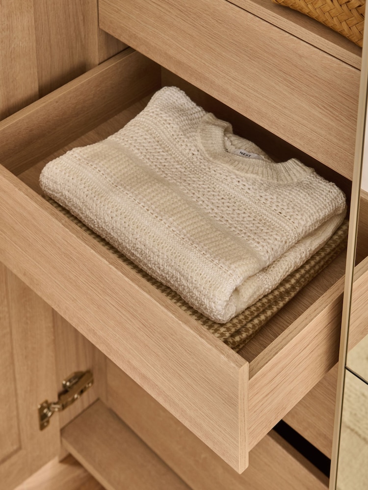 Mid Natural Malvern Statement Oak Effect Triple Wardrobe - Image 6 of 6