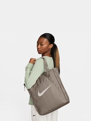 Nike Mink Brown Gym Tote Bag 28L - Image 8 of 9
