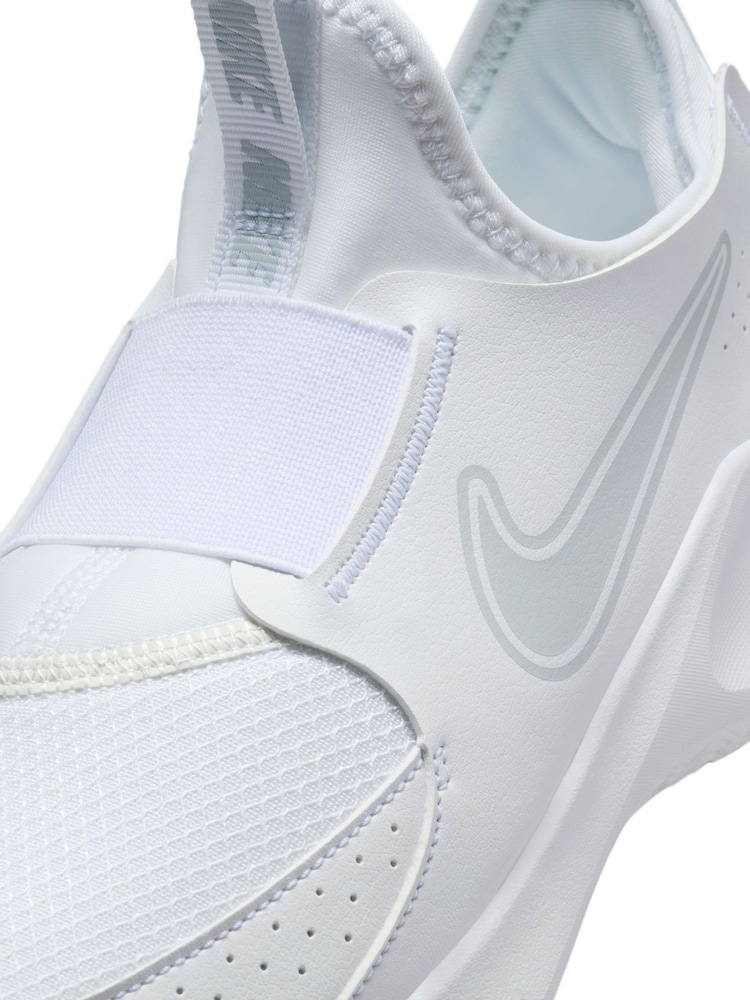Nike White Youth Flex Runner 3 Trainers - Image 10 of 11