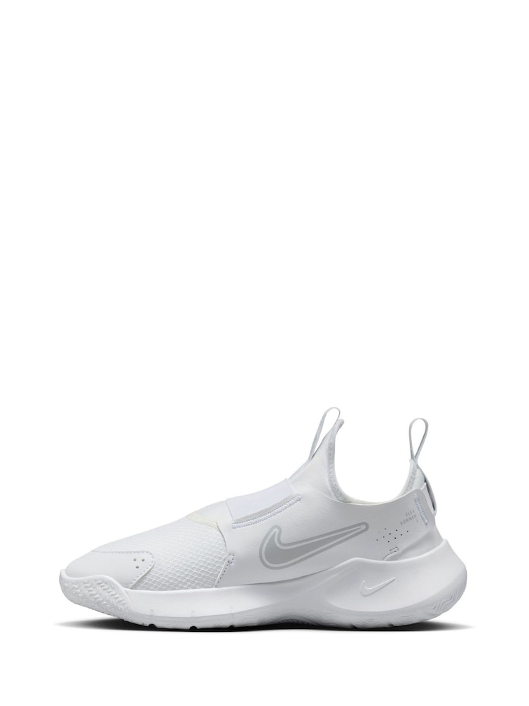 Nike White Youth Flex Runner 3 Trainers - Image 2 of 11