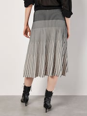 Apricot Black Gradiating Knitted Midi Skirt - Image 6 of 6