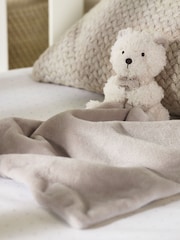 The White Company Borg Fleece Bertie White Bear Comforter - Image 2 of 2