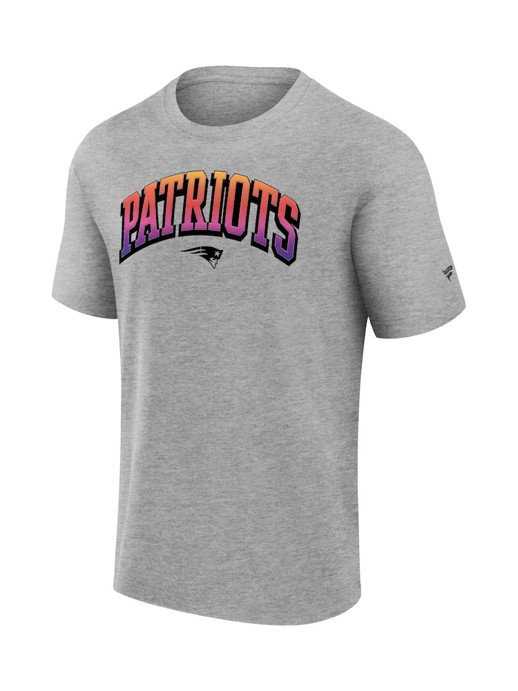 Fanatics Grey NFL New England Patriots Gradient Short Sleeve Crew 100% Cotton T-Shirt - Image 3 of 3