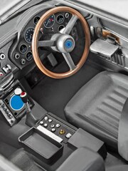 Revell RC James Bond Aston Martin DB5 Easyclick Model Car Gift Set - Image 2 of 3