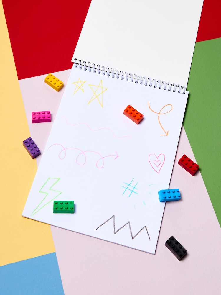 Rainbow Bricks A4 Scribble Pad and Crayons Set - Imagen 2 de 4