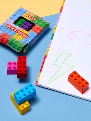 Rainbow Bricks A4 Scribble Pad and Crayons Set - Imagen 3 de 4