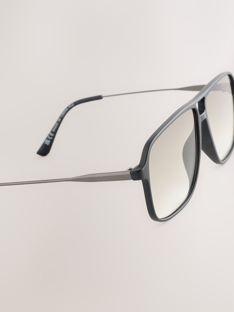 Black Aviator Sunglasses - Image 5 of 5