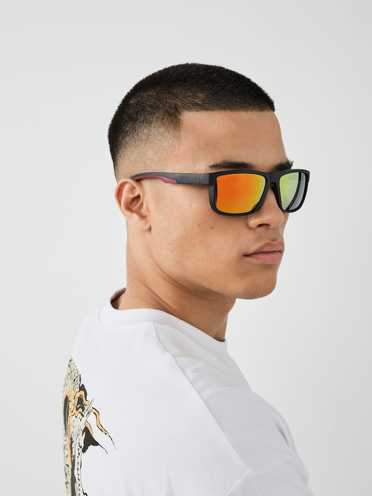 Negro - Gafas de sol de estilo deportivo - Imagen 1 de 4 Negro - Gafas de sol de estilo deportivo - Imagen 1 de 4