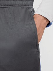 Nike Grey Tottenham Hotspur Strike Training Shorts - Image 3 of 5