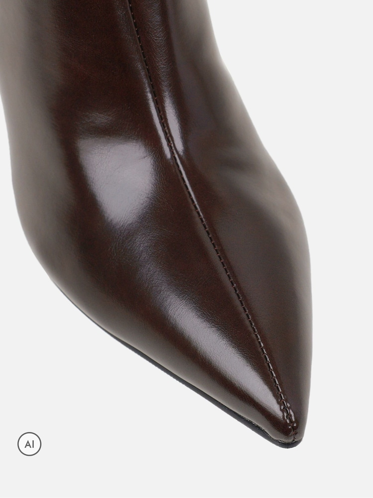 Simmi London Brown Leon Knee High Stretch Heeled Boots - Image 4 of 4 Simmi London Brown Leon Knee High Stretch Heeled Boots - Image 4 of 4