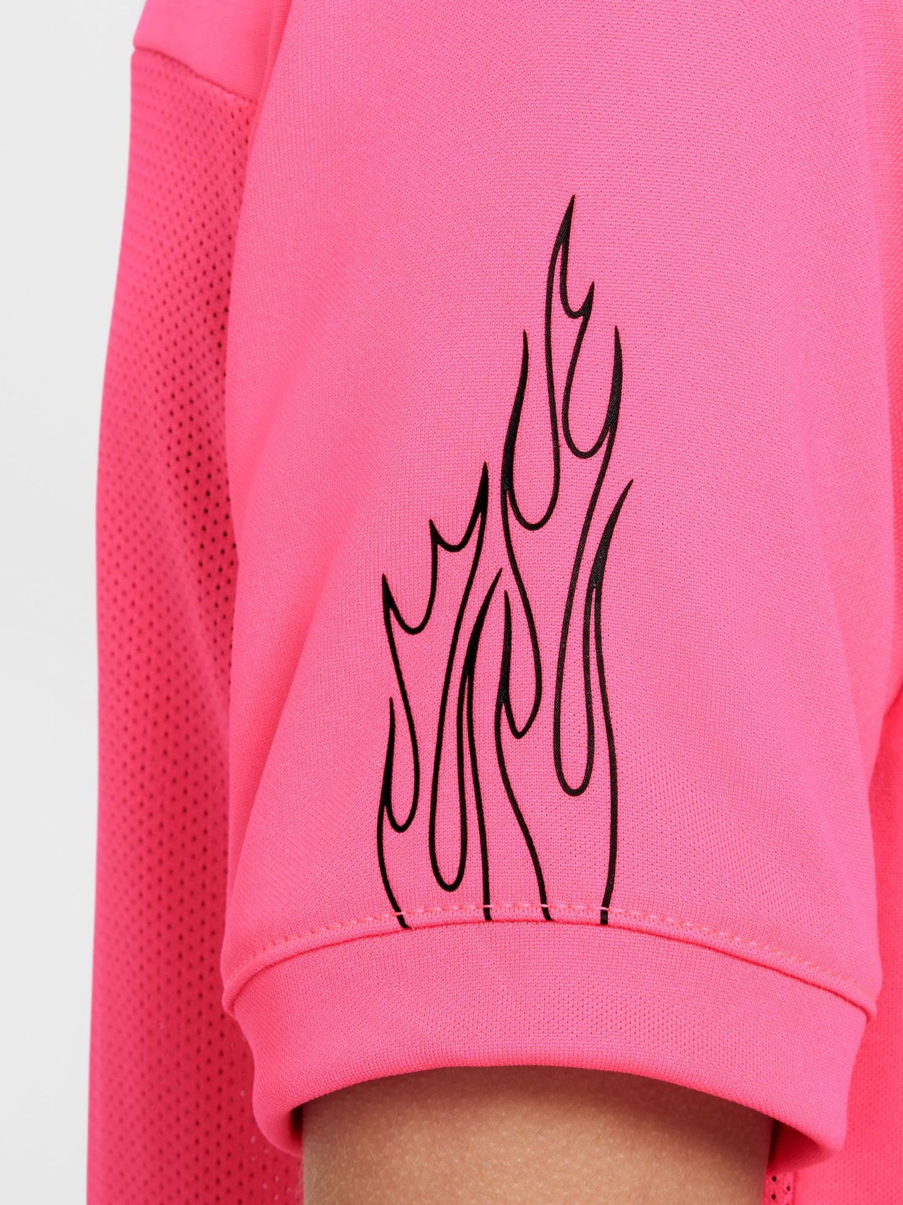hyper pink nike clothing