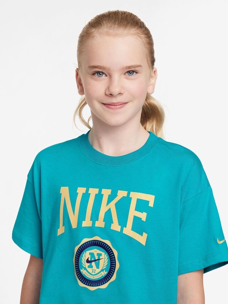 Nike Cactus Blue Boxy Varsity Graphic Print T-Shirt - Image 3 of 3