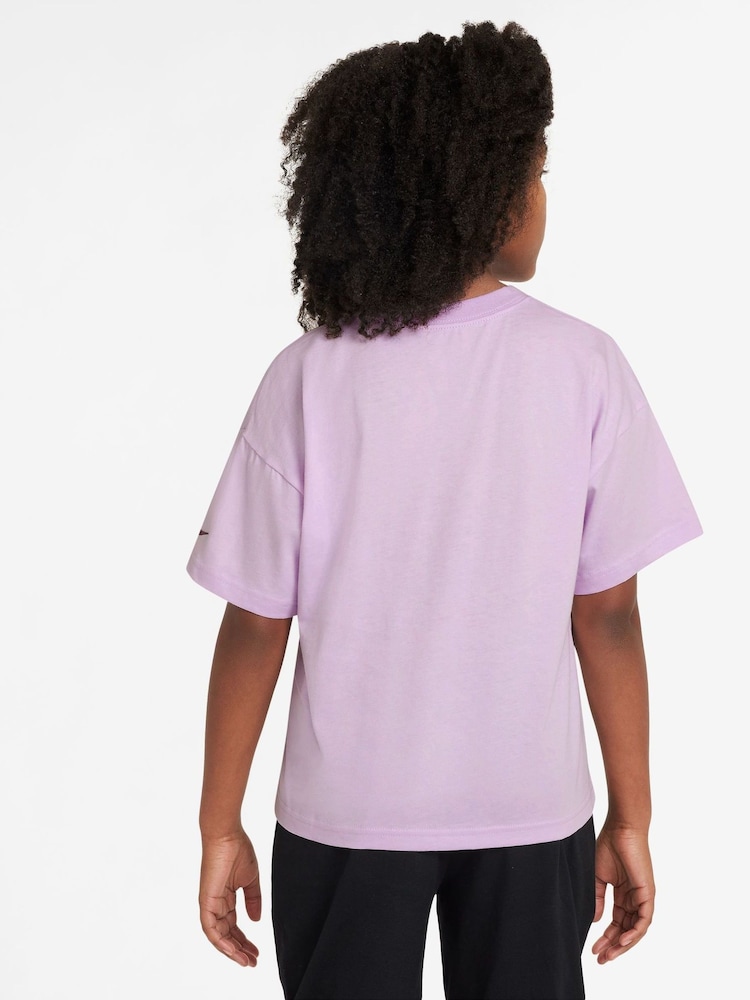 Nike Doll Lilac Boxy Varsity Graphic Print T-Shirt - Image 2 of 3
