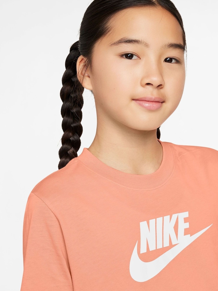 Nike Apricot Orange Cropped T-Shirt - Image 3 of 3 Nike Apricot Orange Cropped T-Shirt - Image 3 of 3