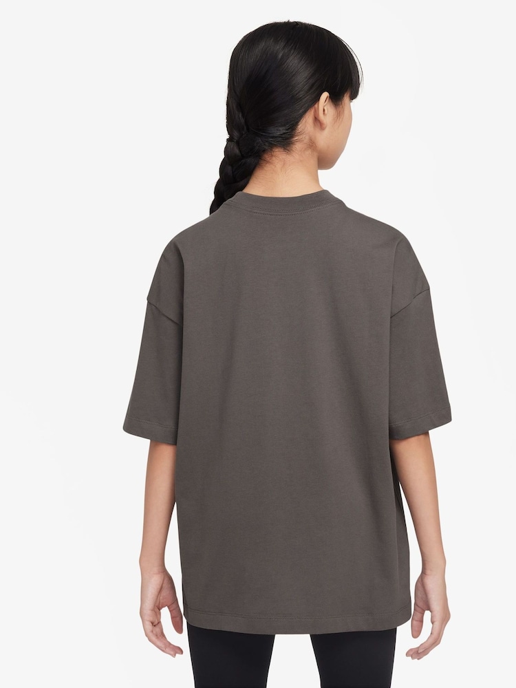 Nike Brown Small Logo 100% Cotton T-Shirt - Image 2 of 3