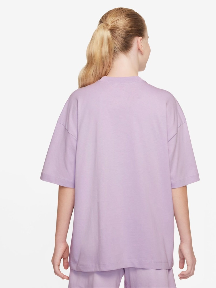 Nike Doll Lilac Small Logo 100% Cotton T-Shirt - Image 2 of 3