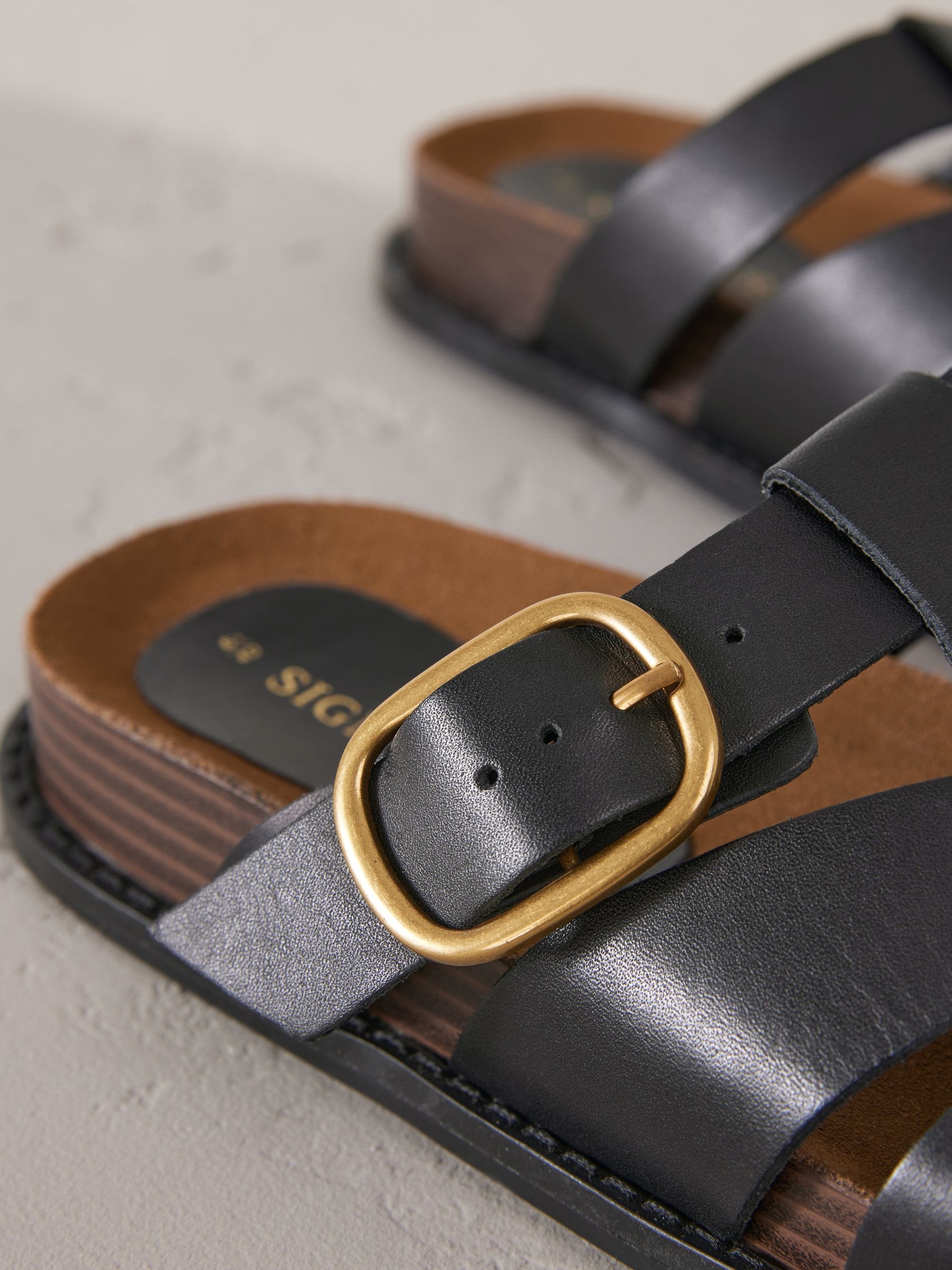 Buy Black Signature Premium Leather Round Weave Buckle
