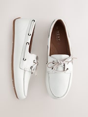 White Standard Fit Forever Comfort® Leather Round Toe Slim Boat Shoes - Image 1 of 3