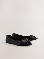 Preto - Bailarinas Forever Comfort® Point Toe Bow - Imagem 2 de 5
