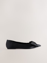 Preto - Bailarinas Forever Comfort® Point Toe Bow - Imagem 3 de 5