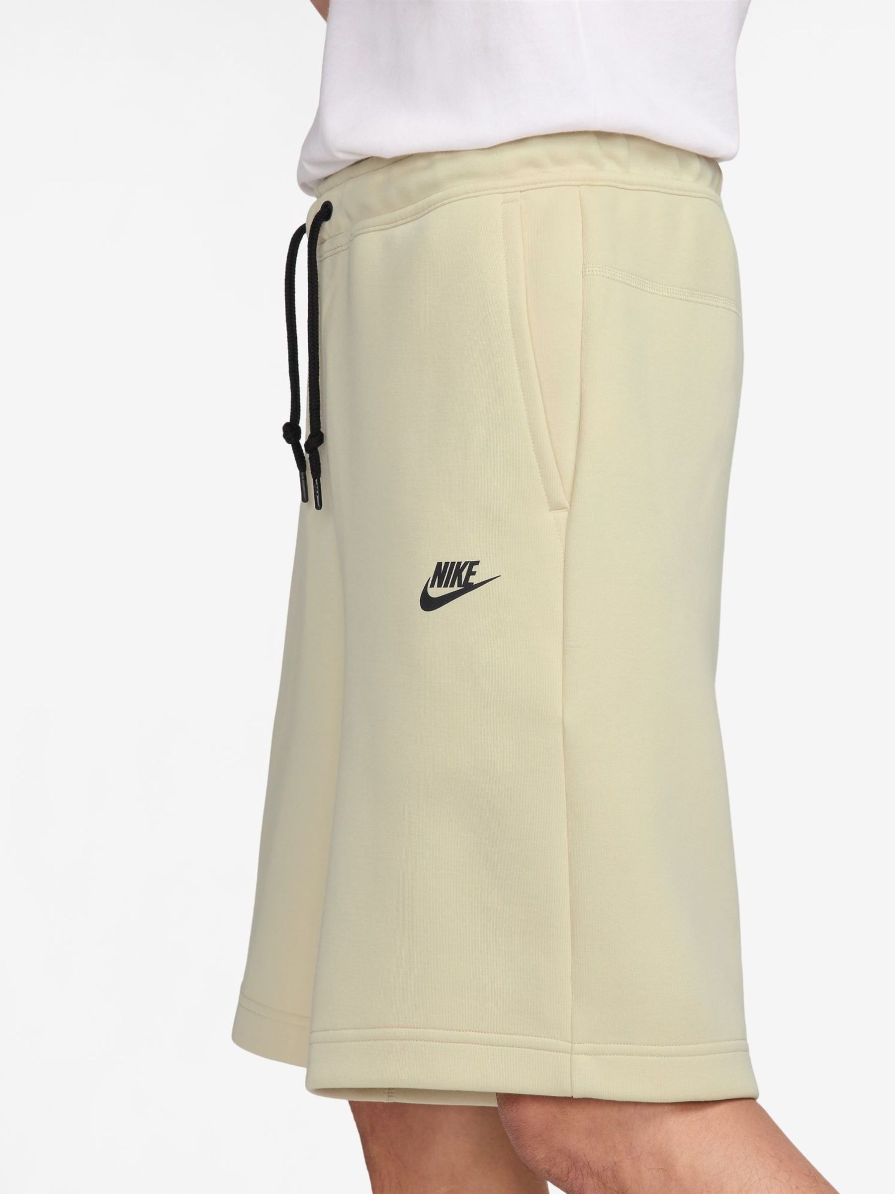 nike tech fleece shorts womens