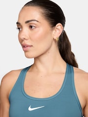 Azul ahumado - Nike Medium Swoosh Support Padded Sports Bra - Imagen 3 de 3