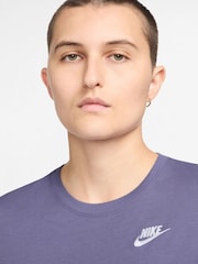 Nike Amethyst Purple Sportswear Club Essentials T-Shirt - Image 3 of 8