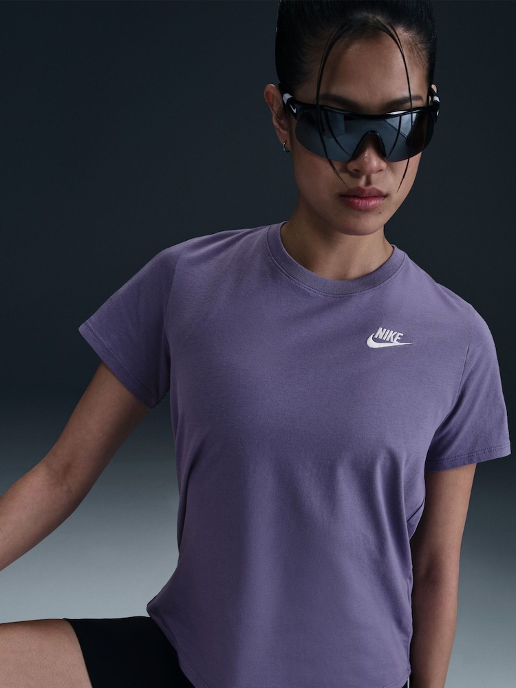 Nike Amethyst Purple Sportswear Club Essentials T-Shirt - Image 4 of 8