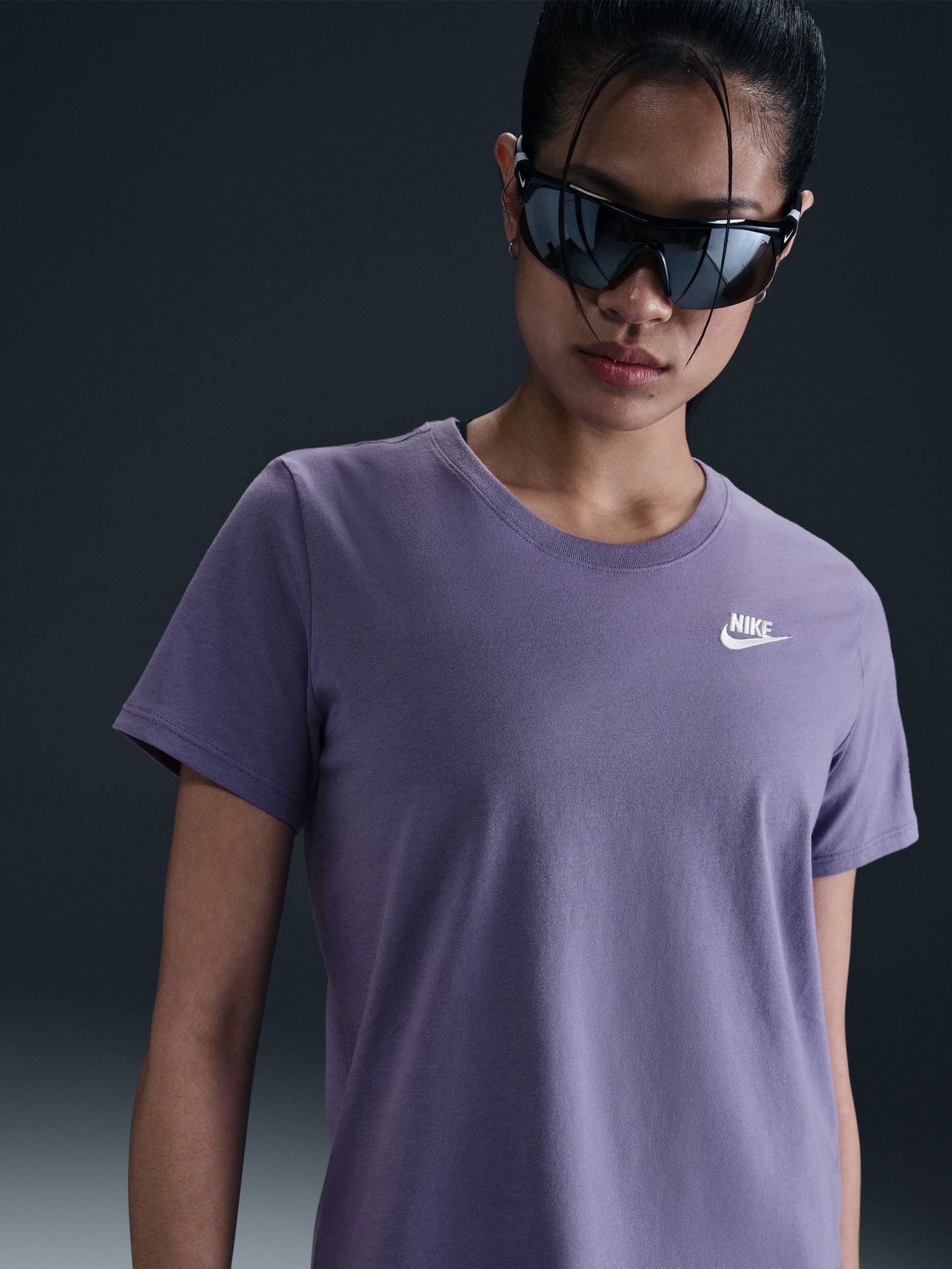 ★ Nike★ Sportswear Club T-Shirt M Amethyst Tint AR4999538 Nike T-Shirt NSW Club - Amethyst