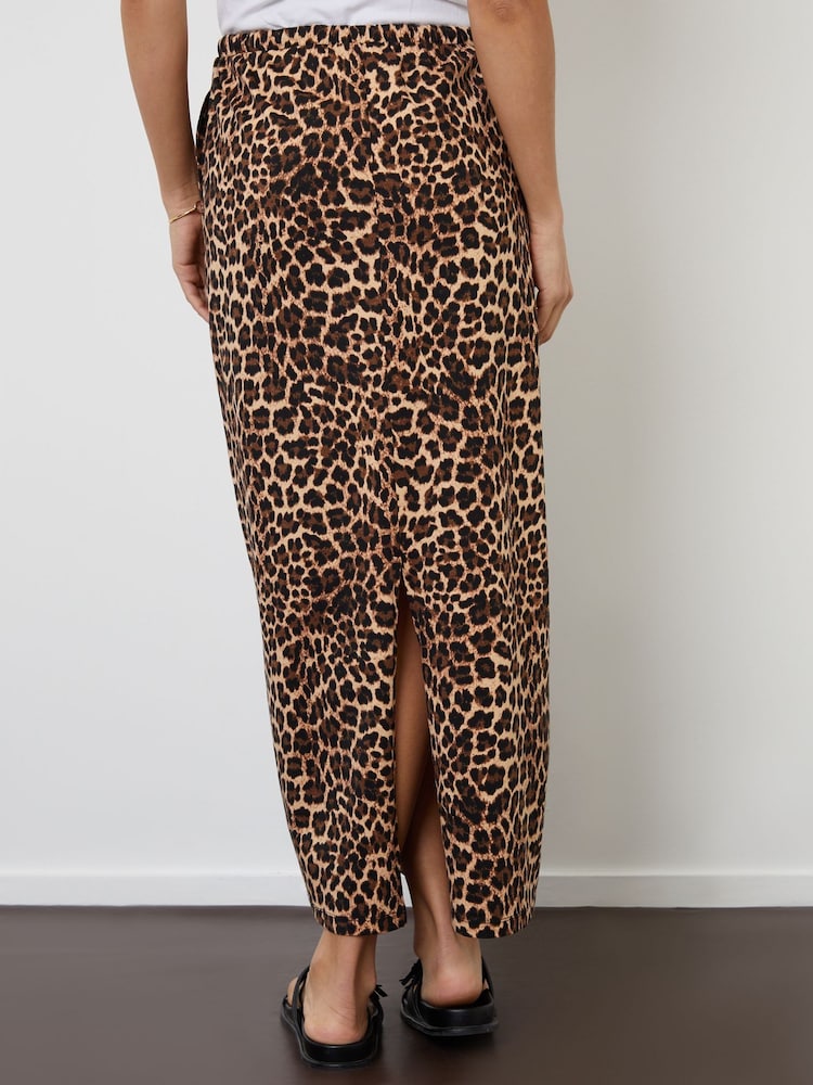 Threadbare Brown Leopard Print Lightweight Jersey 100% Cotton Midi Skirt with Pockets - Image 3 of 4