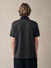 Schwarz/Gold - Elegantes Poloshirt mit kurzem Reißverschluss - Bild 3 von 7