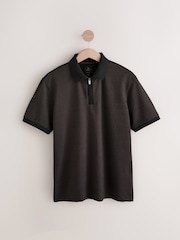 Schwarz/Gold - Elegantes Poloshirt mit kurzem Reißverschluss - Bild 5 von 7