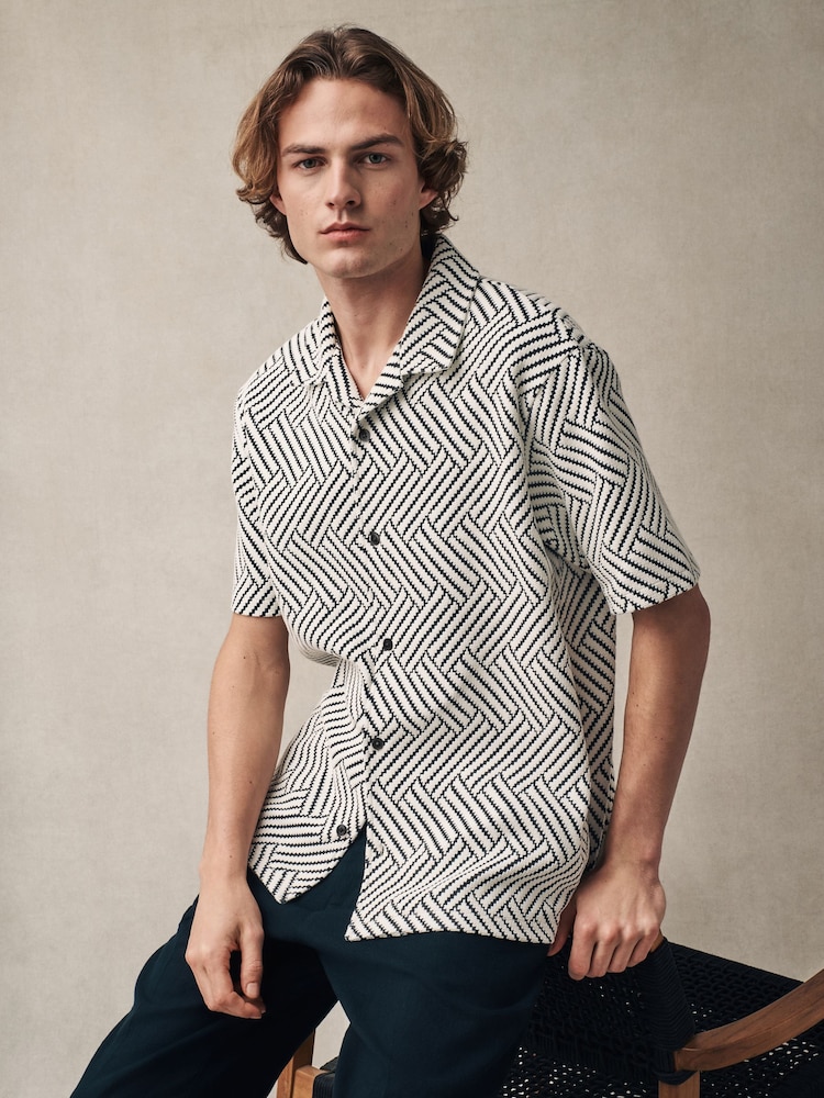 monochrome - Cuban Col Textured Jersey Manches courtes Chemises - Image 1 de 7