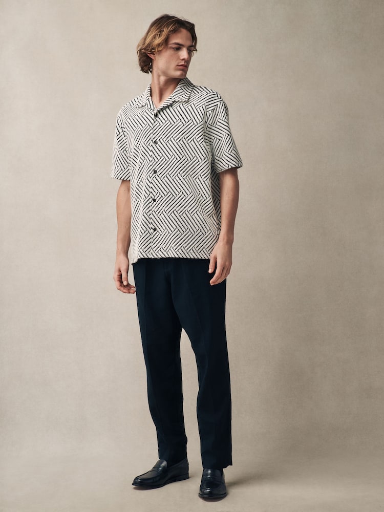 monochrome - Cuban Col Textured Jersey Manches courtes Chemises - Image 2 de 7