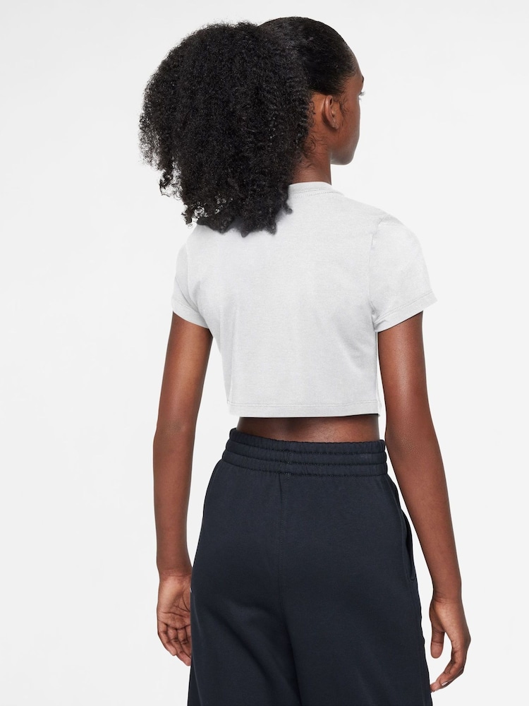 Nike White Dropped T-Shirt - Image 2 of 3 Nike White Dropped T-Shirt - Image 2 of 3
